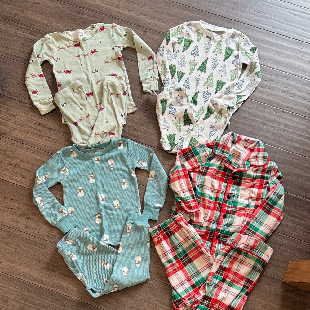 Christmas Jammie bundle 3t